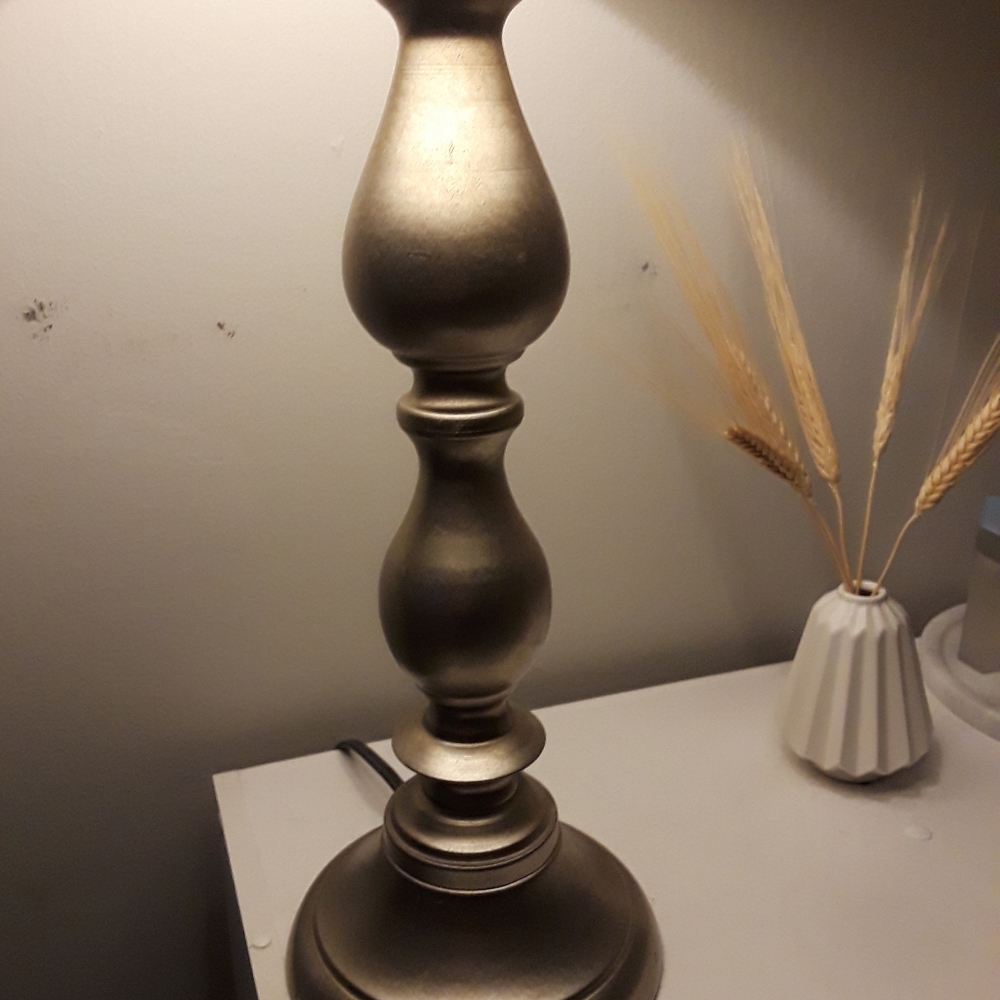 Large silver table lamp - Picture 3 of 3